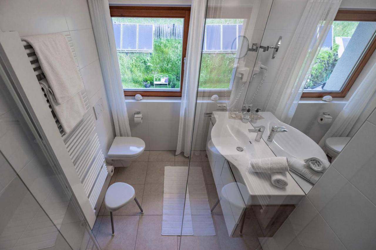 Haus Sonnbichl Lägenhet Weissensee Exteriör bild